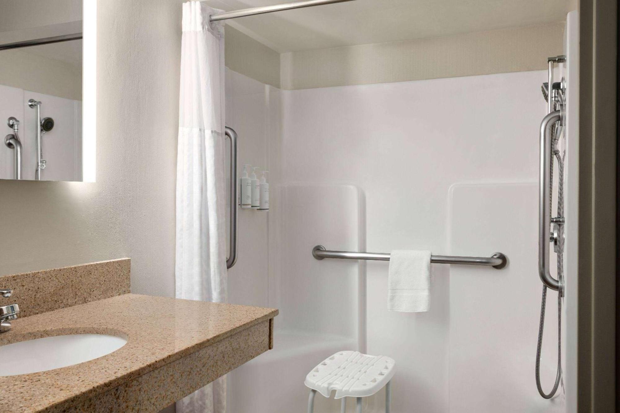 Days Inn By Wyndham Hershey