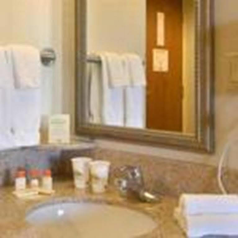 Hotel Days